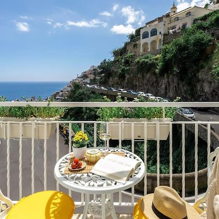House On The Rock Apartment Positano Bagian luar foto