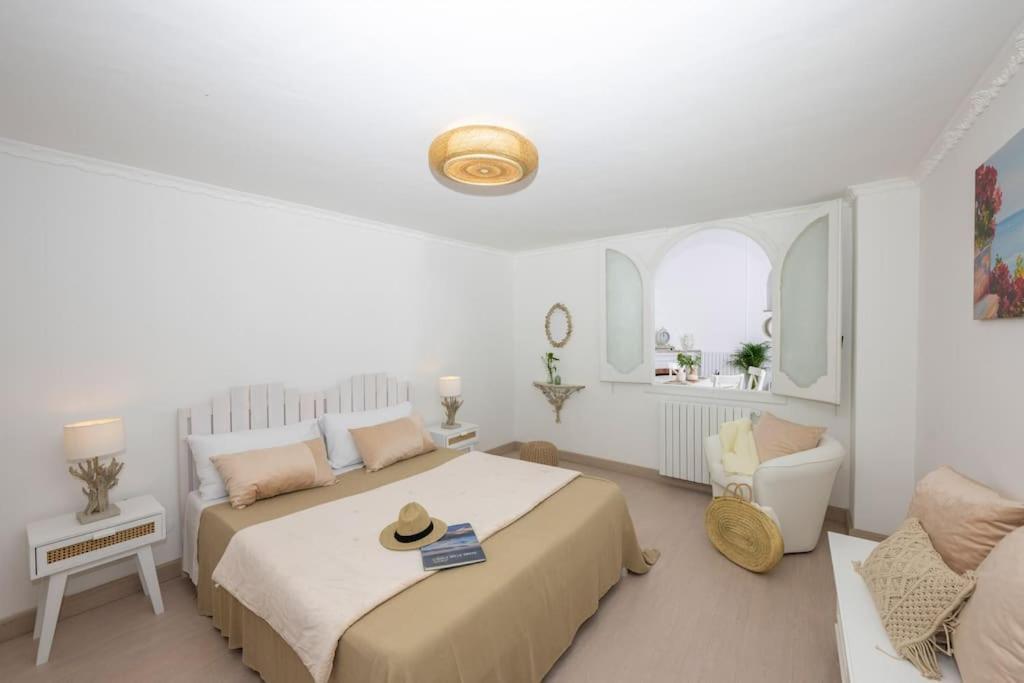 House On The Rock Apartment Positano Bagian luar foto