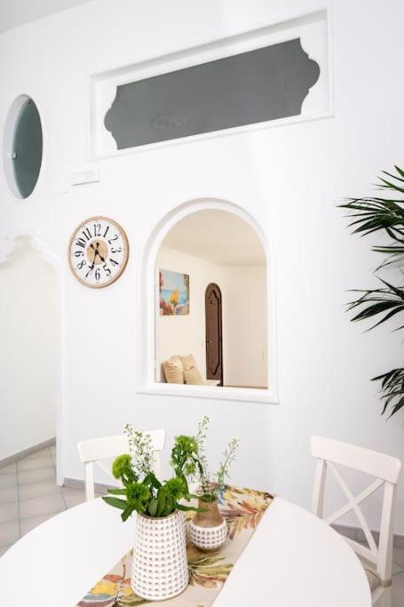 House On The Rock Apartment Positano Bagian luar foto