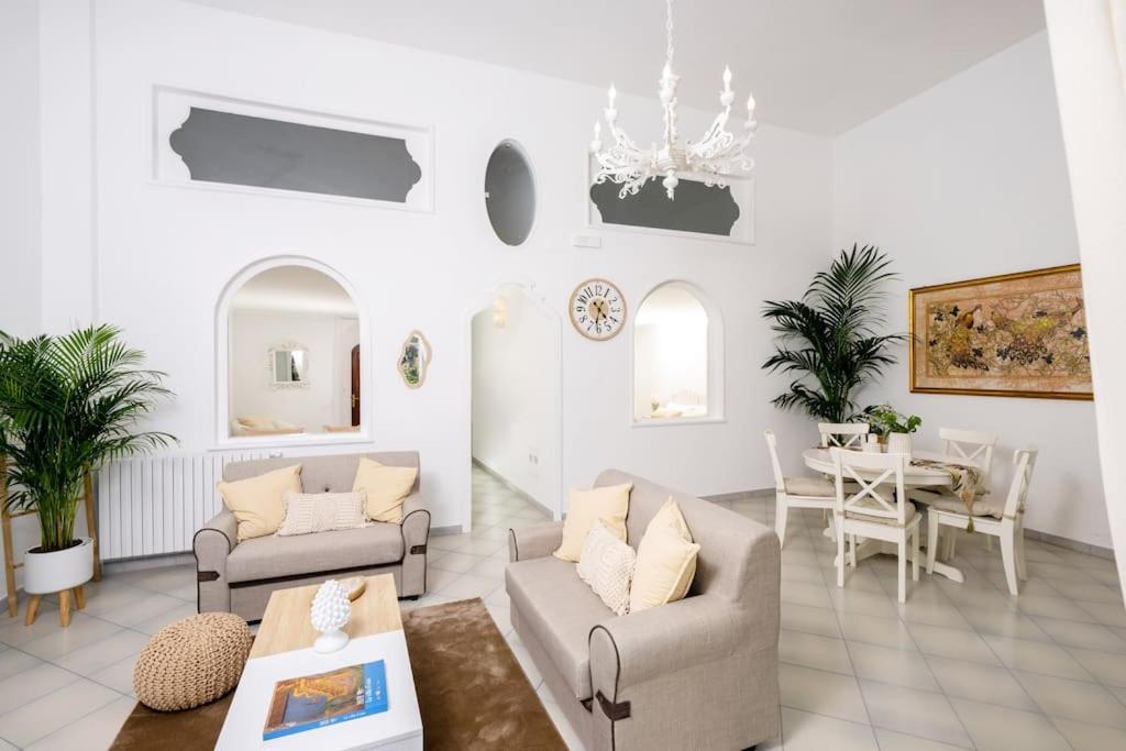 House On The Rock Apartment Positano Bagian luar foto