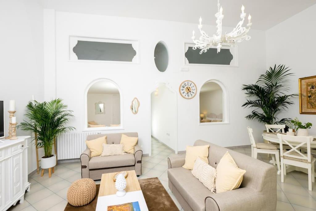 House On The Rock Apartment Positano Bagian luar foto